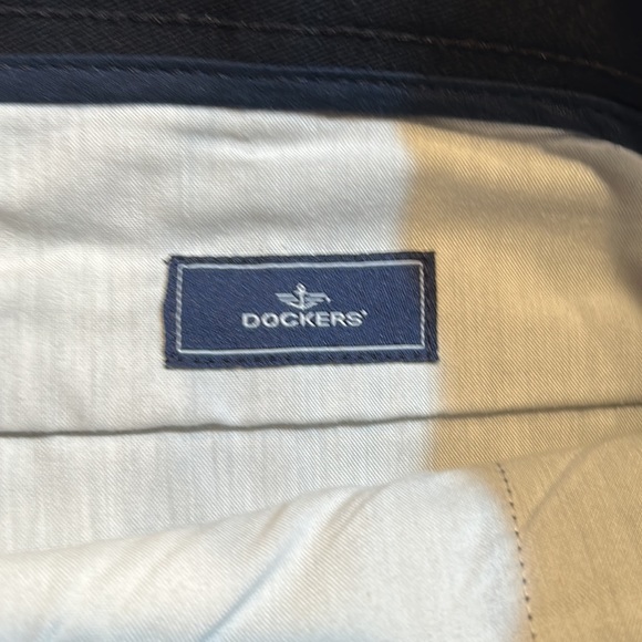 DOCKERS Men’s Black “Pleated Classic Fit” Pants Size 36X32 - Picture 6 of 8